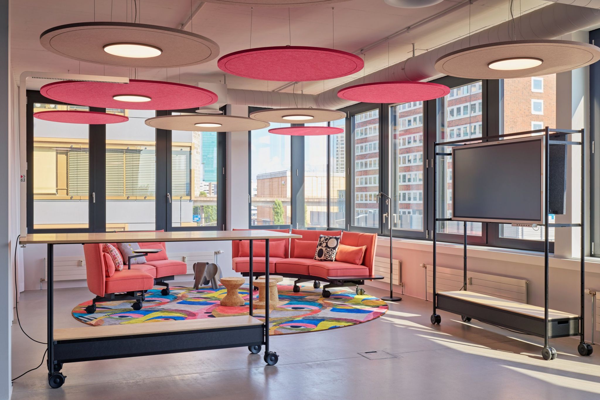 Visplay's mobile B&uuml;ro-Module FOS im Einsatz bei berry. in Z&uuml;rich.