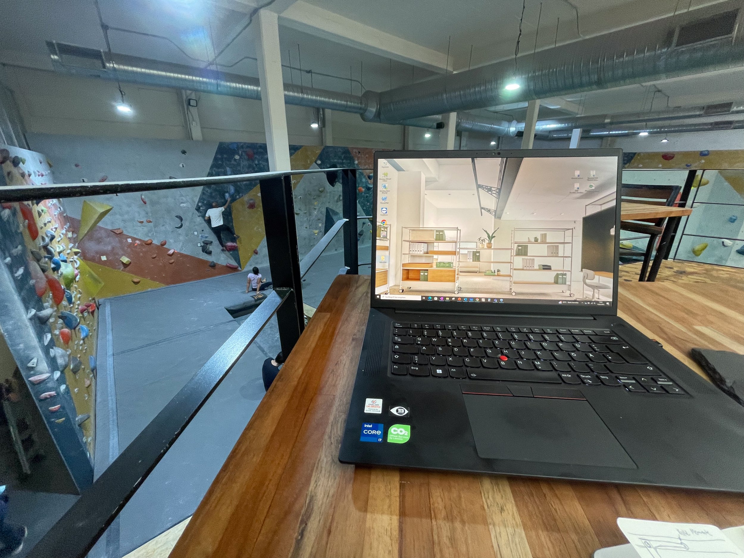 Remote arbeiten aus der Boulder-Halle in Mexico.